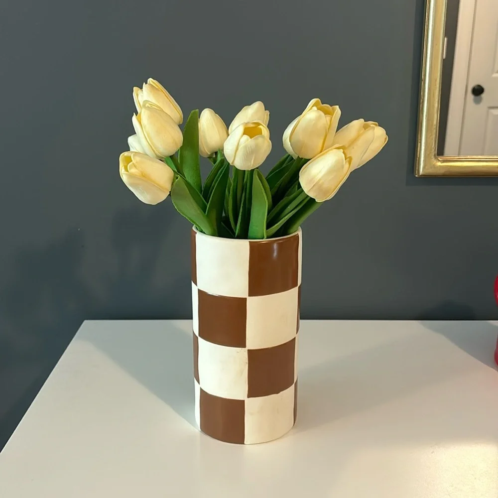 Set of 12 faux white tulips